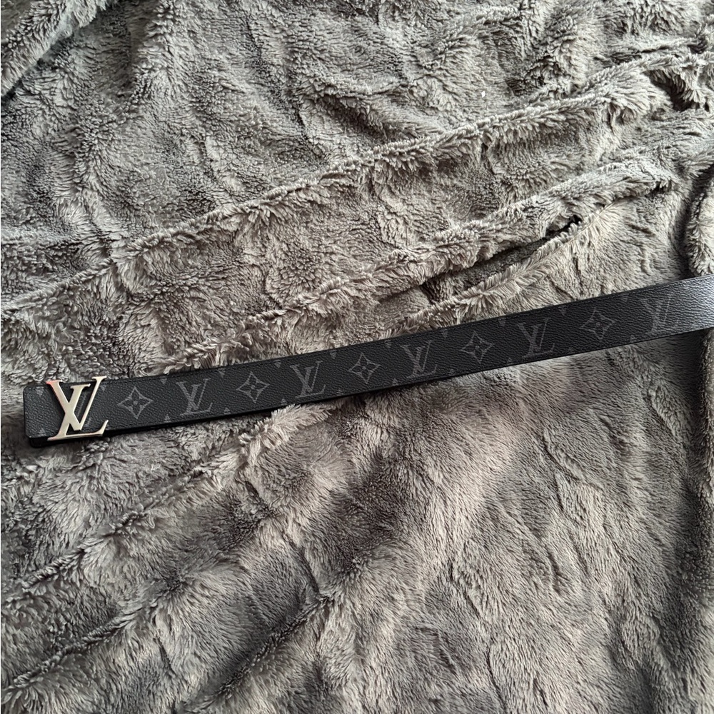 Louis Vuitton Dark Leather Belt